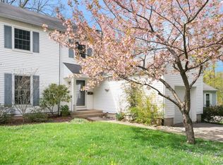 34 Jackson Rd, Briarcliff Manor, NY 10510