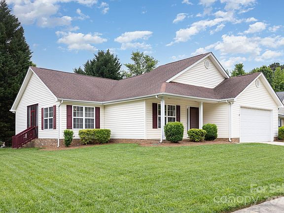 3rd image of 6112 Country Walk Dr