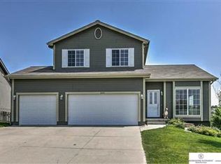 16401 Grand Ave, Omaha, NE 68116