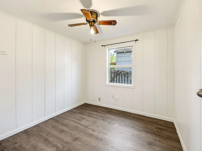 1007 Murray Ave — Photo 17