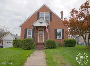 976 W 3rd St, Lock Haven, PA 17745