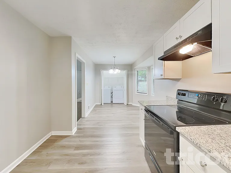 4251 Cary Dr — Photo 6