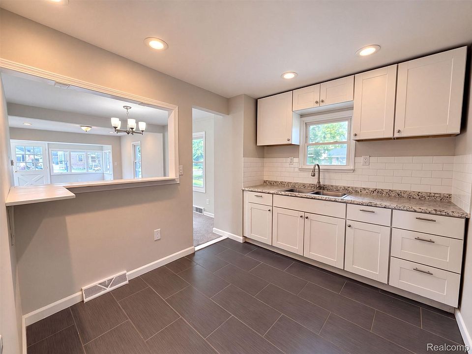 2224 Markese Ave, photo 2