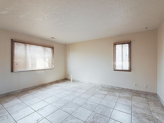 2nd image of 4520 Bancroft Ave #2X1