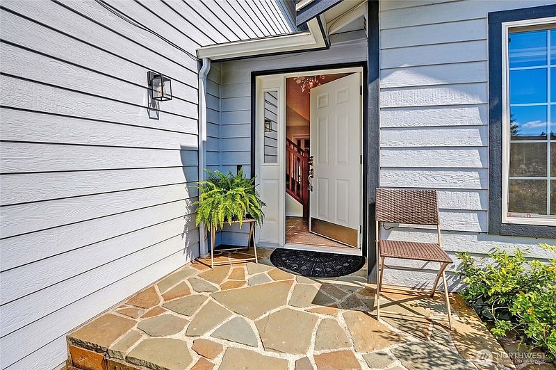 4th image of 7908 265th Street NW