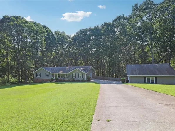 3284 Creekside Dr SE, Conyers, GA 30094