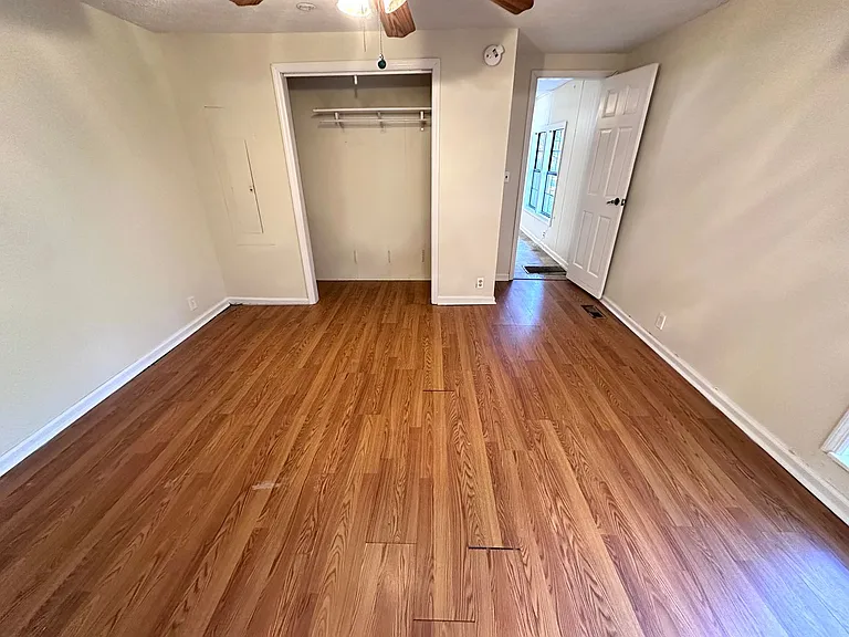 2622 Callier Springs Rd SE — Photo 9
