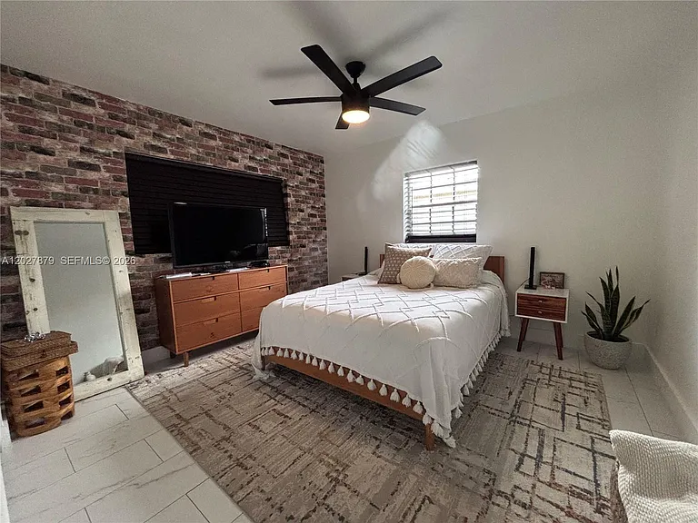 3240 SW 66th Ter — Photo 13