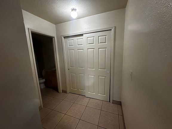 5th image of 1125 Roewill Dr APT 1