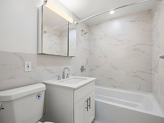 5th image of 400 E 54th St APT 19H