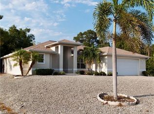 3652 Manatee Dr, Saint James City, FL 33956