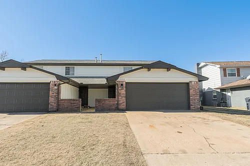 11715 N Francis Ave Photo 1