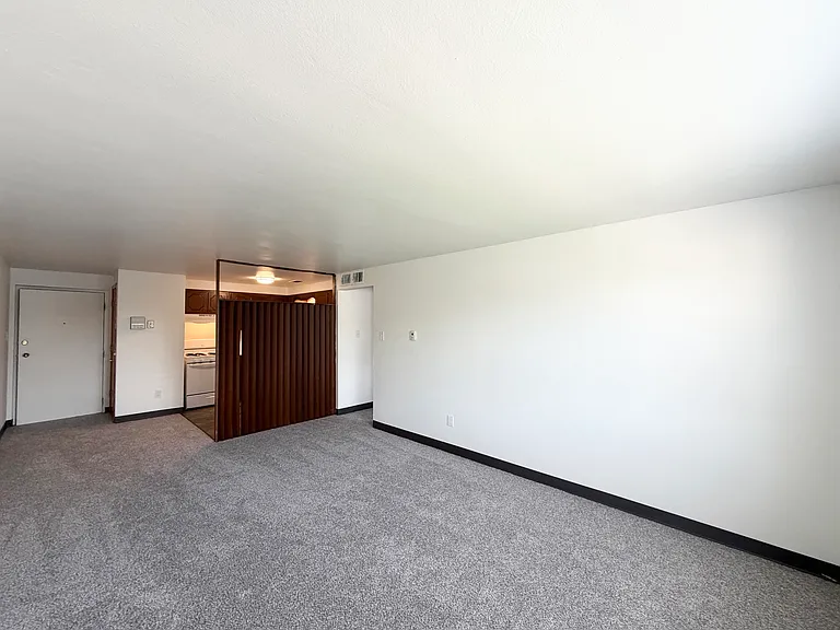 36 S Harrison Ave #35 — Photo 2