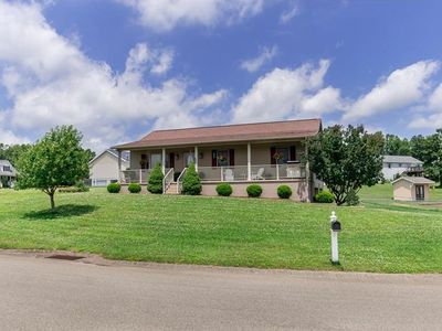 561 Madison Dr, Smithfield, PA, 15478