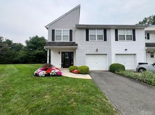 13 Scotto Pl, Dayton, NJ