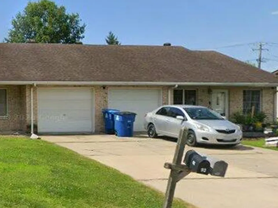 96 Chouteau Trace Pkwy