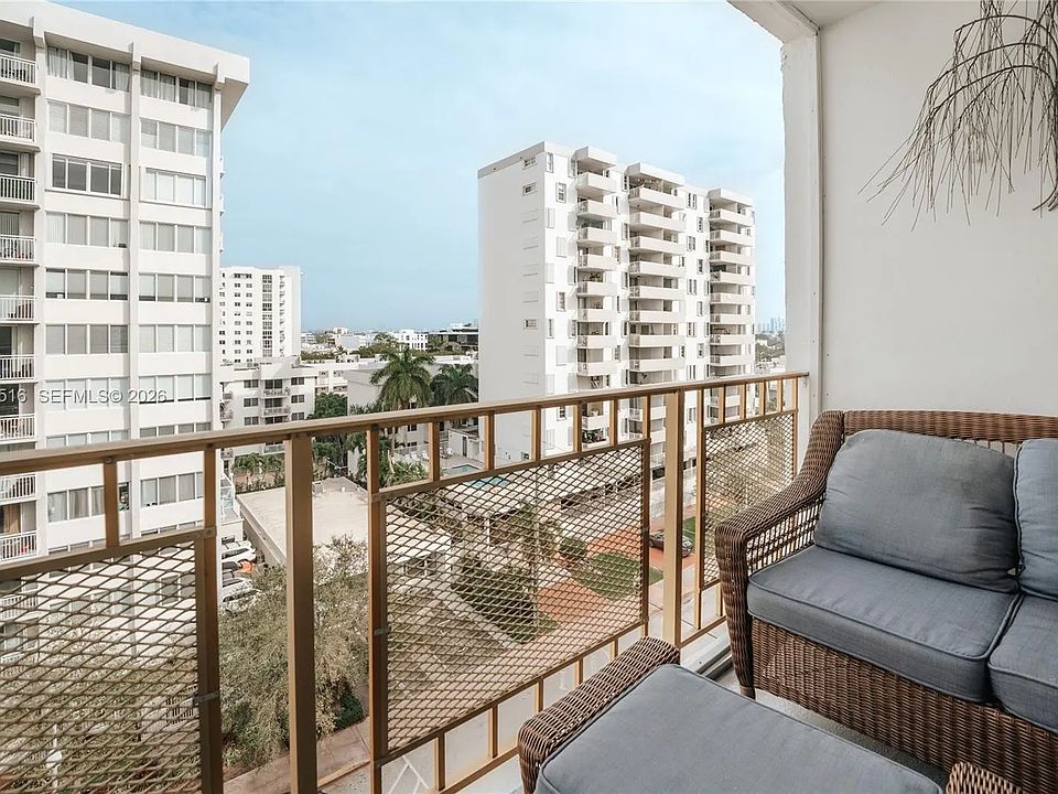 1st image of 1300 Lincoln Rd #3