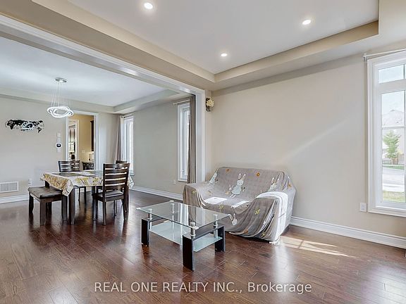 3rd image of 1815 Fairport Rd #6