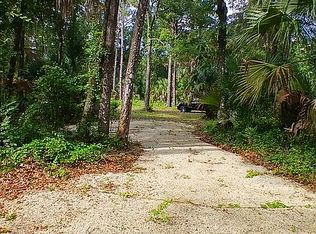 9734 W Hawthorne St, Crystal River, FL 34428