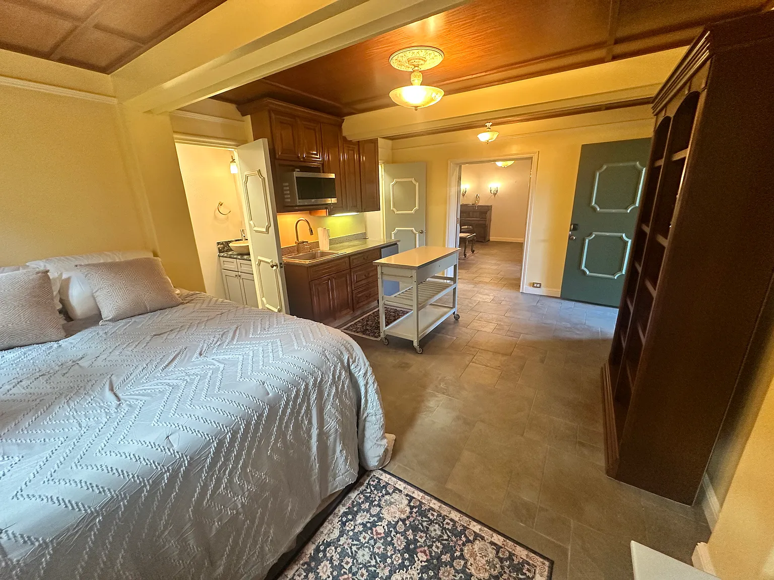 3156 Oahu Ave — Photo 2
