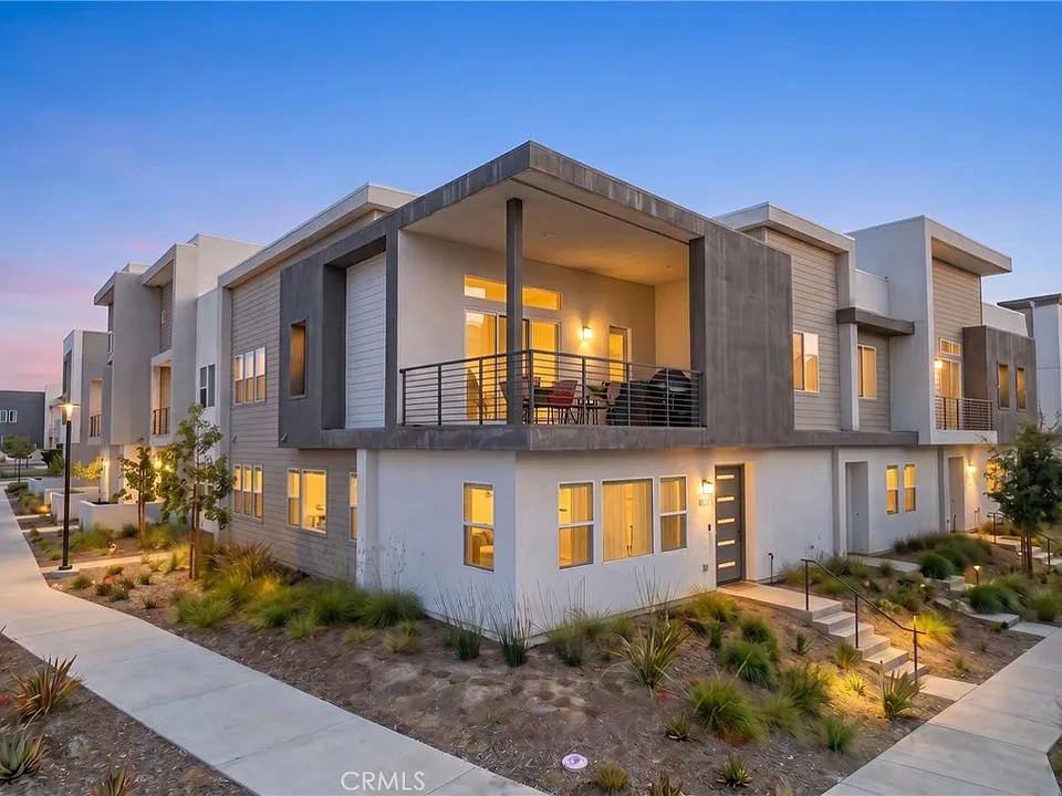26729 Blue Hills Loop
