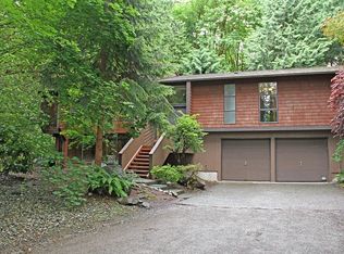 24819 SE Mirrormont Way, Issaquah, WA 98027