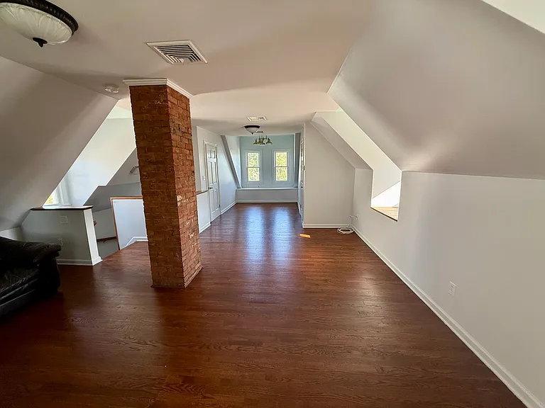 237 Elm St #2 — Photo 5