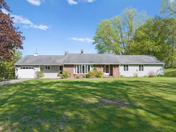 44 Weare Road, Seabrook, NH 03874