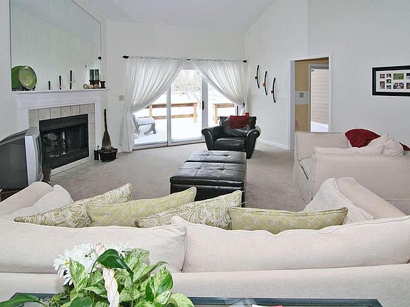 5th image of 8118 River Bay Dr E #23