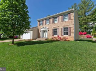 5612 Herberts Crossing Dr, Burke, VA 22015