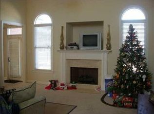 8832 River Meadow Dr, Cordova, TN 38018