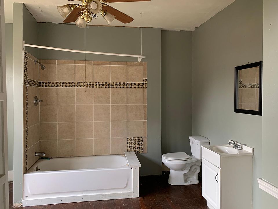 1st image of 2331 North St #1