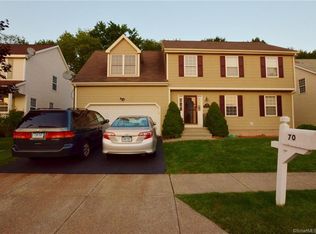 70 Greenview Ter, Middletown, CT 06457
