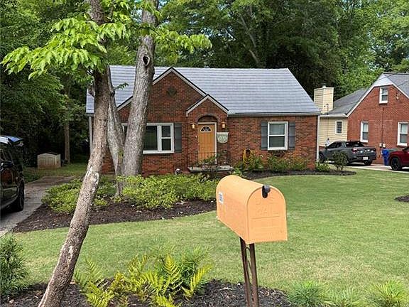 2nd image of 1091 Walker Dr