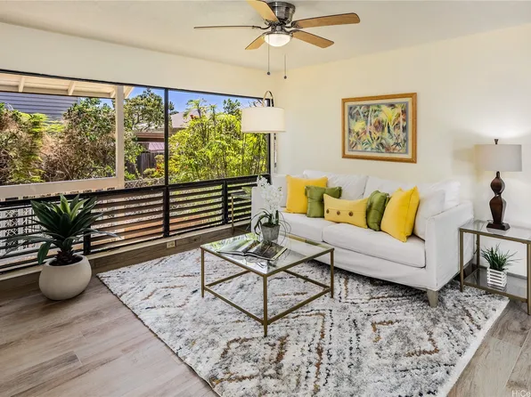 3629 Bethshan Rd, Honolulu, HI 96816