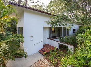 1000 52nd St N, Saint Petersburg, FL 33710
