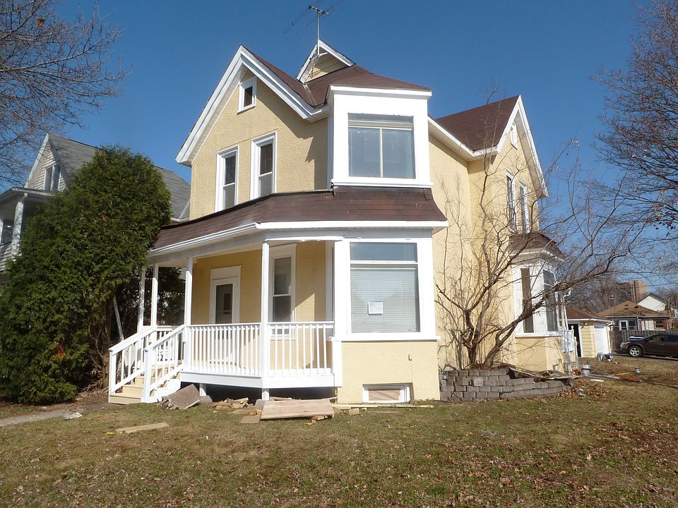 2nd image of 1343 Thomas Ave