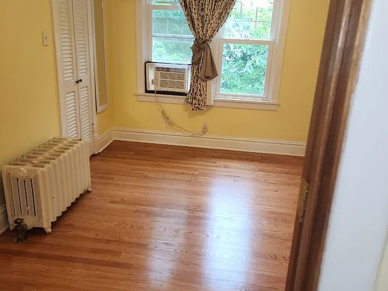 2nd floor master bedroom with walk-in closet