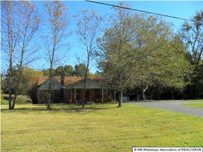 633 Silver Hills Dr, Senatobia, MS, 38668