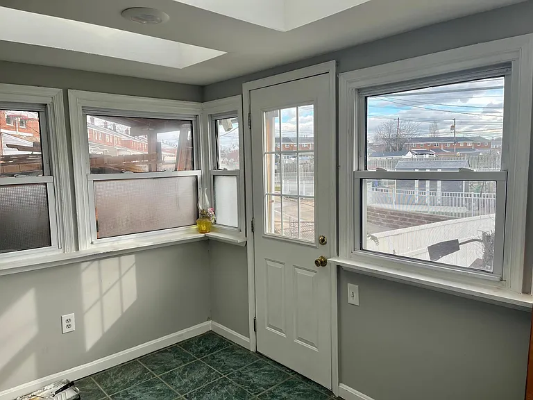 3305 Wallford Dr — Photo 12