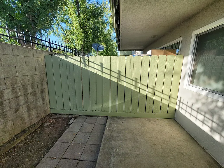 4949 N Gearhart Ave — Photo 24