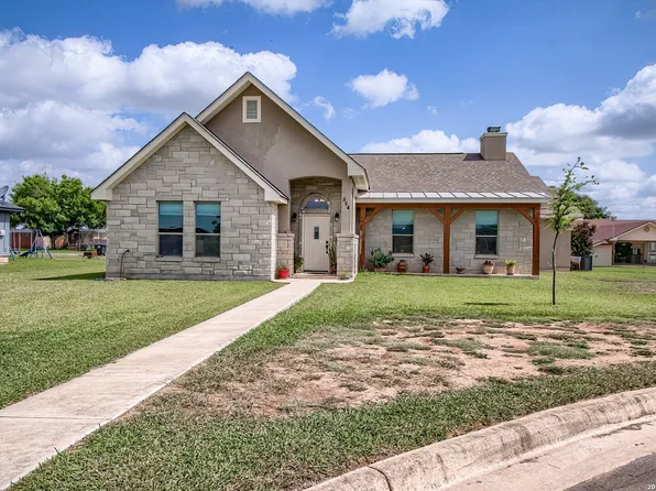 504 34th Street, Hondo, TX 78861