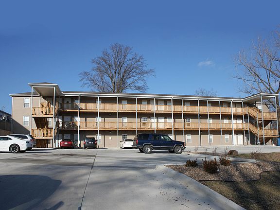 2nd image of 514 Olive St APT 104