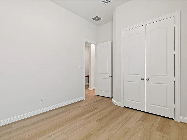 2131 Villa Flora Ln — Photo 18