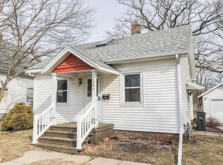 1356 G Ave NE, Cedar Rapids, IA 52402