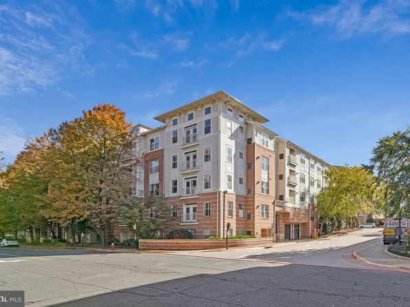 9480 Virginia Center Blvd Unit 412, Vienna, VA 22181