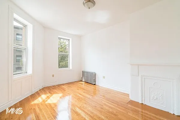 Rented by MNS | media 11