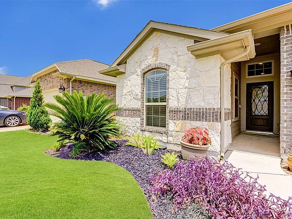 3rd image of 4829 La Piedra Lane
