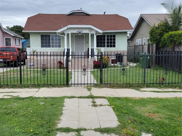 1307 W 77th St, Los Angeles, CA 90044