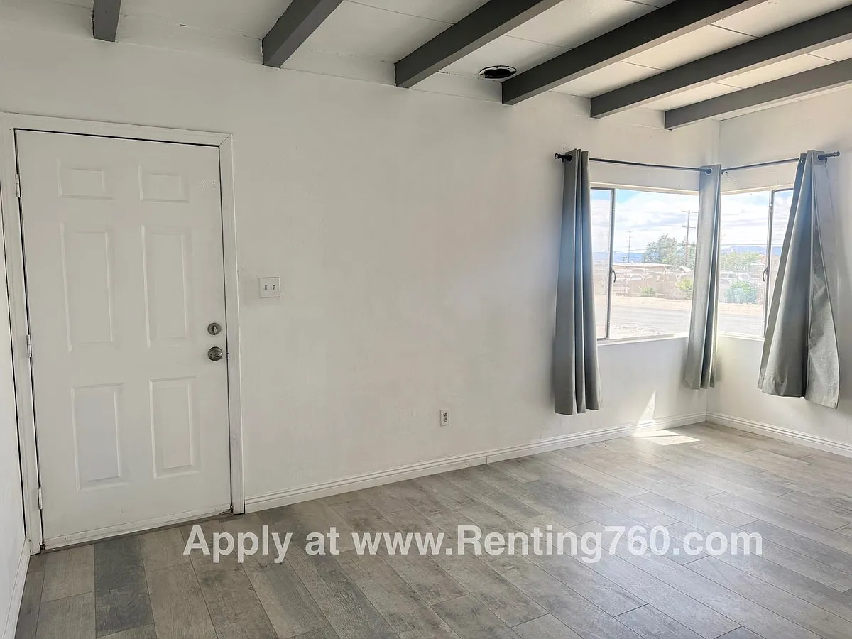 Building Photo - 6462 Palo Verde Ave
